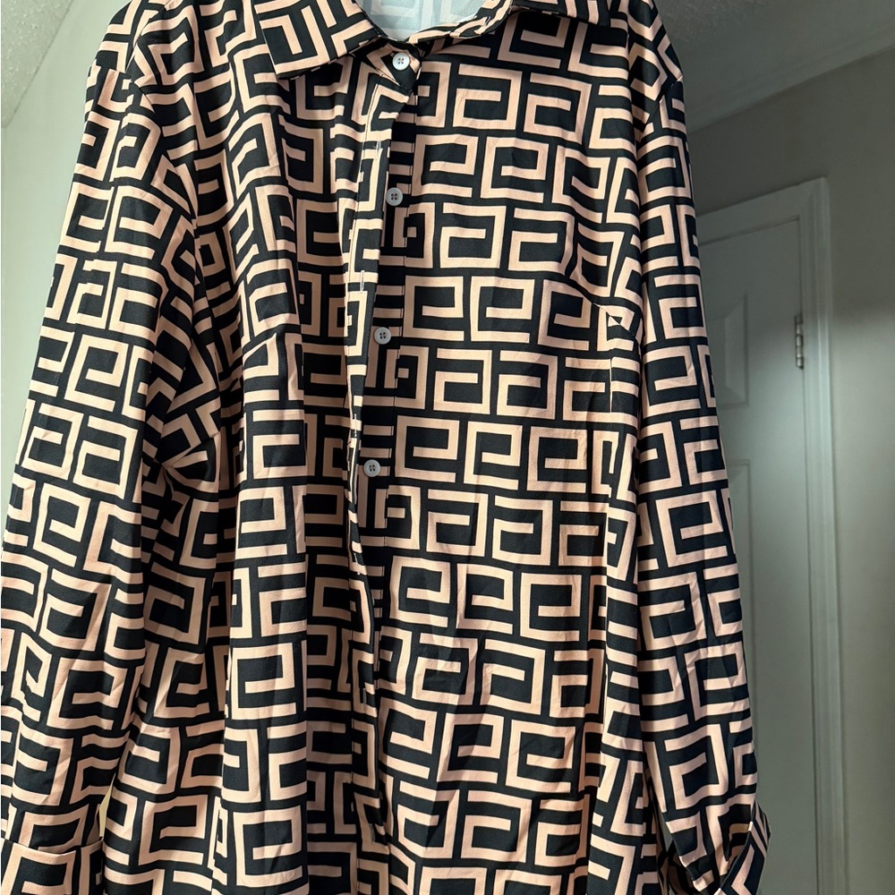 Chic Black and Pink Geometric Shirt